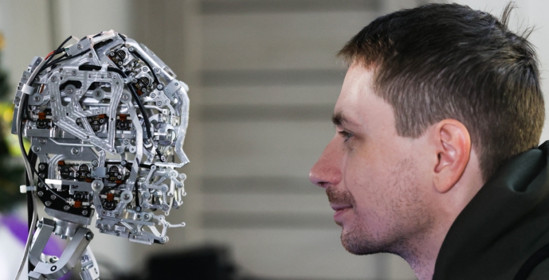 Самокат не&nbsp;выдержит двоих